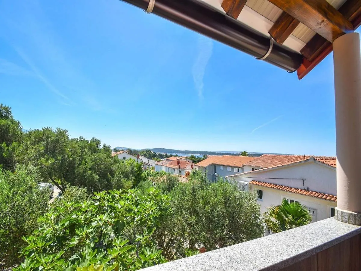 Apartments Jaklin Banjol Guest house
