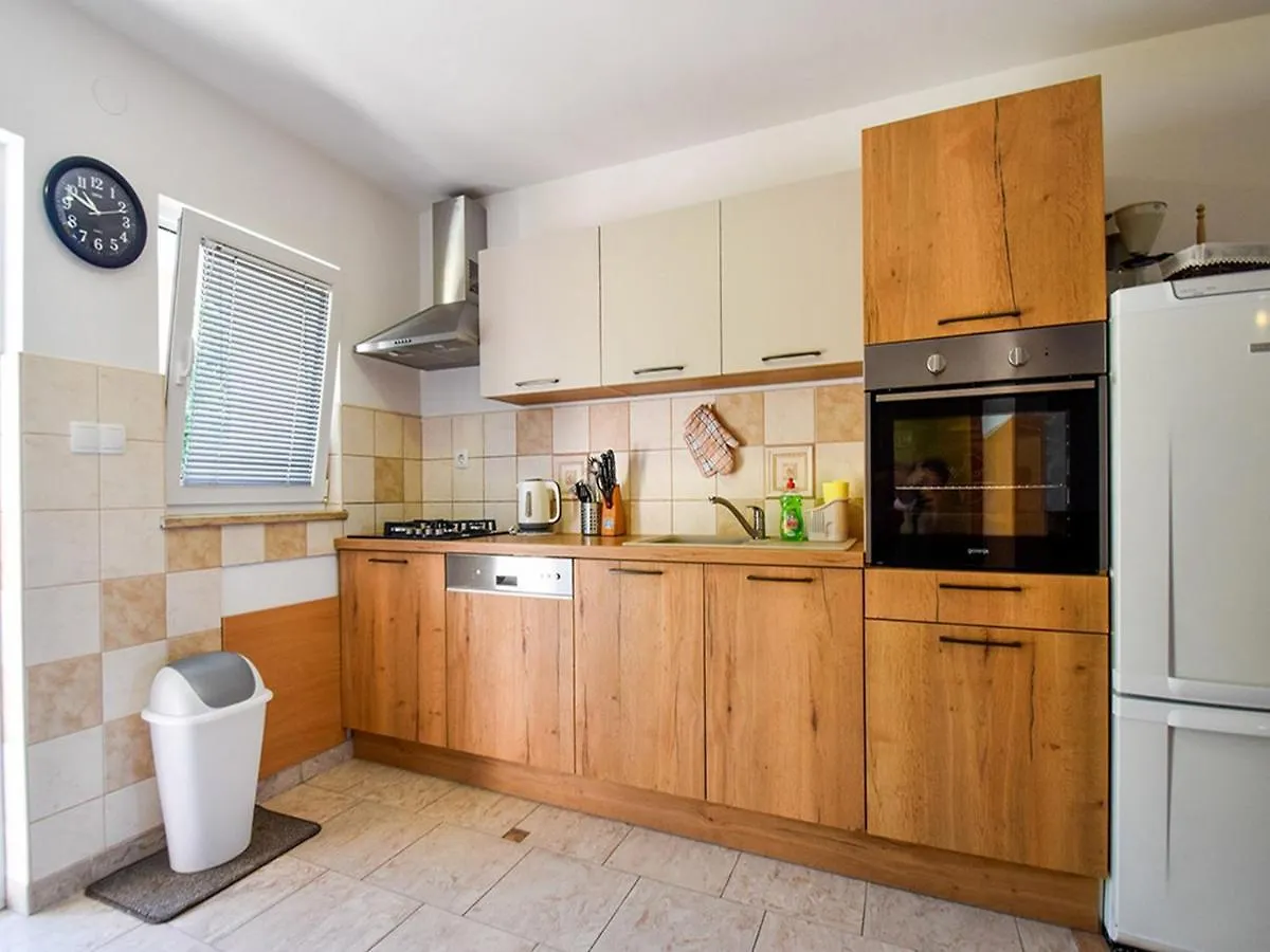 Apartments Jaklin Banjol Penzion